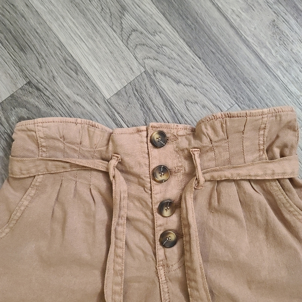 Bohme High Waisted Paperbag Button Fly Shorts - Picture 5 of 8